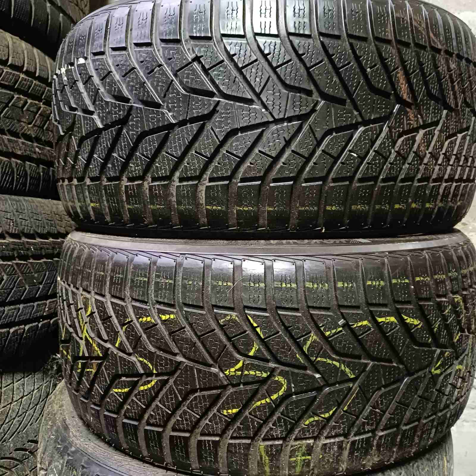 YOKOHAMA BluEarth winter V905 285/35R21